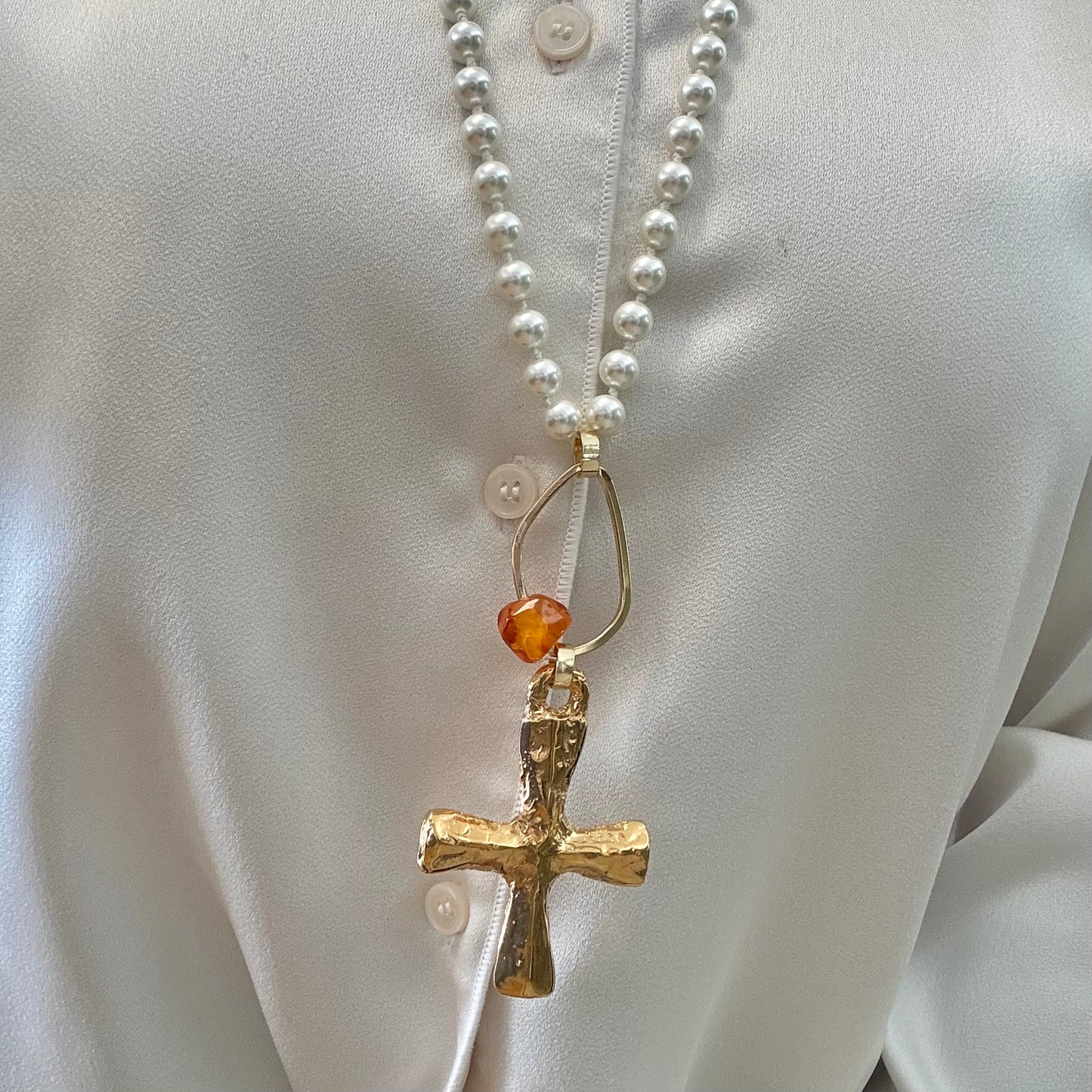 Ora Necklace