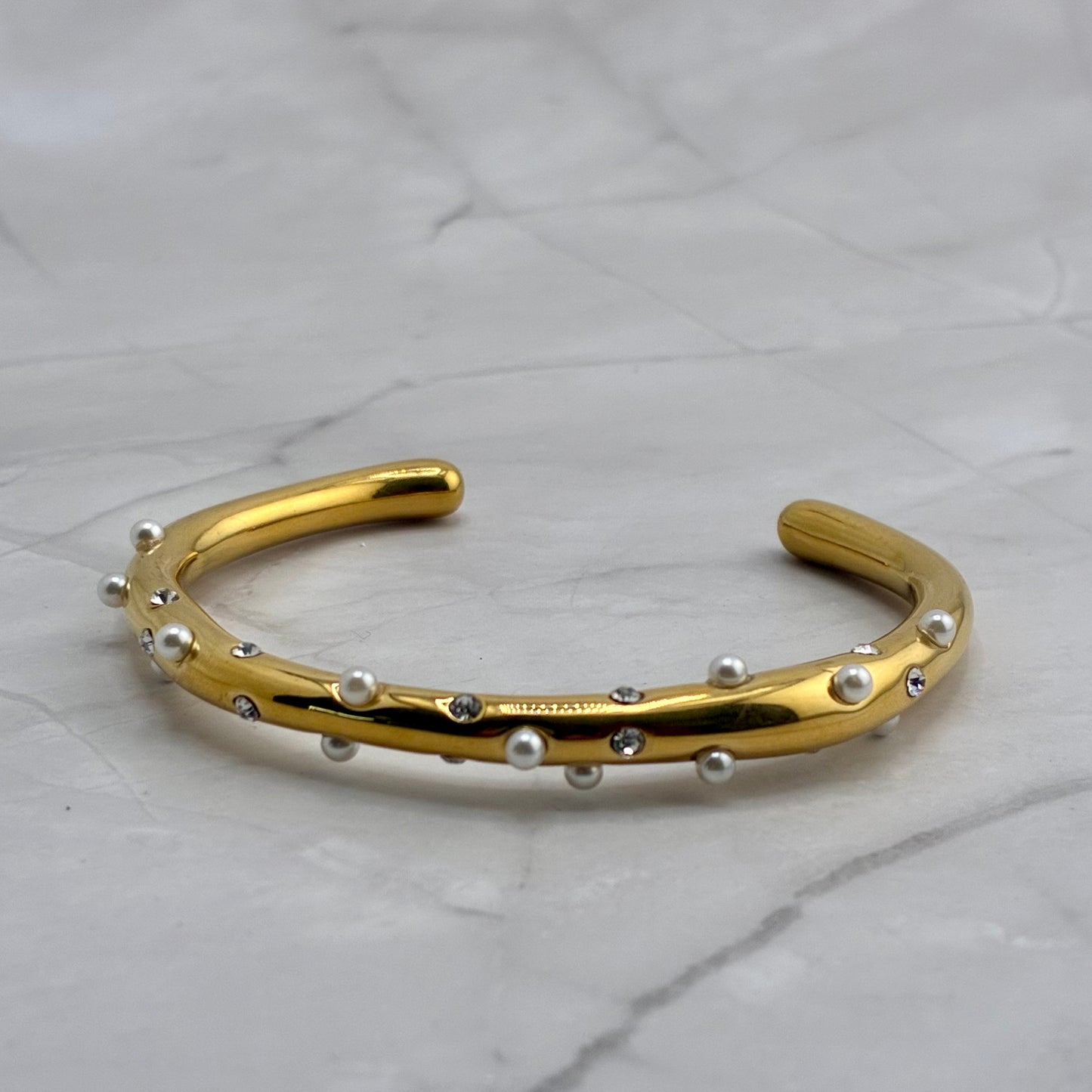 Camelia bracelet