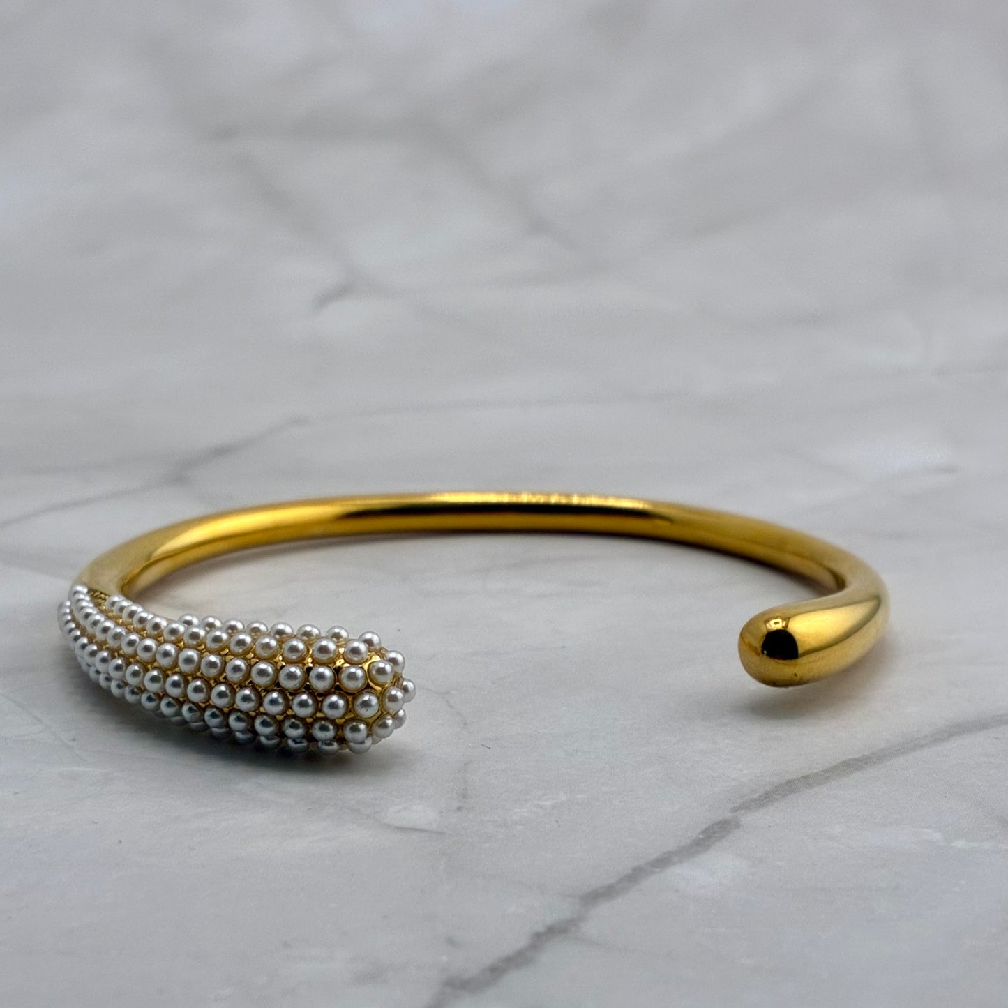 Camelia bracelet