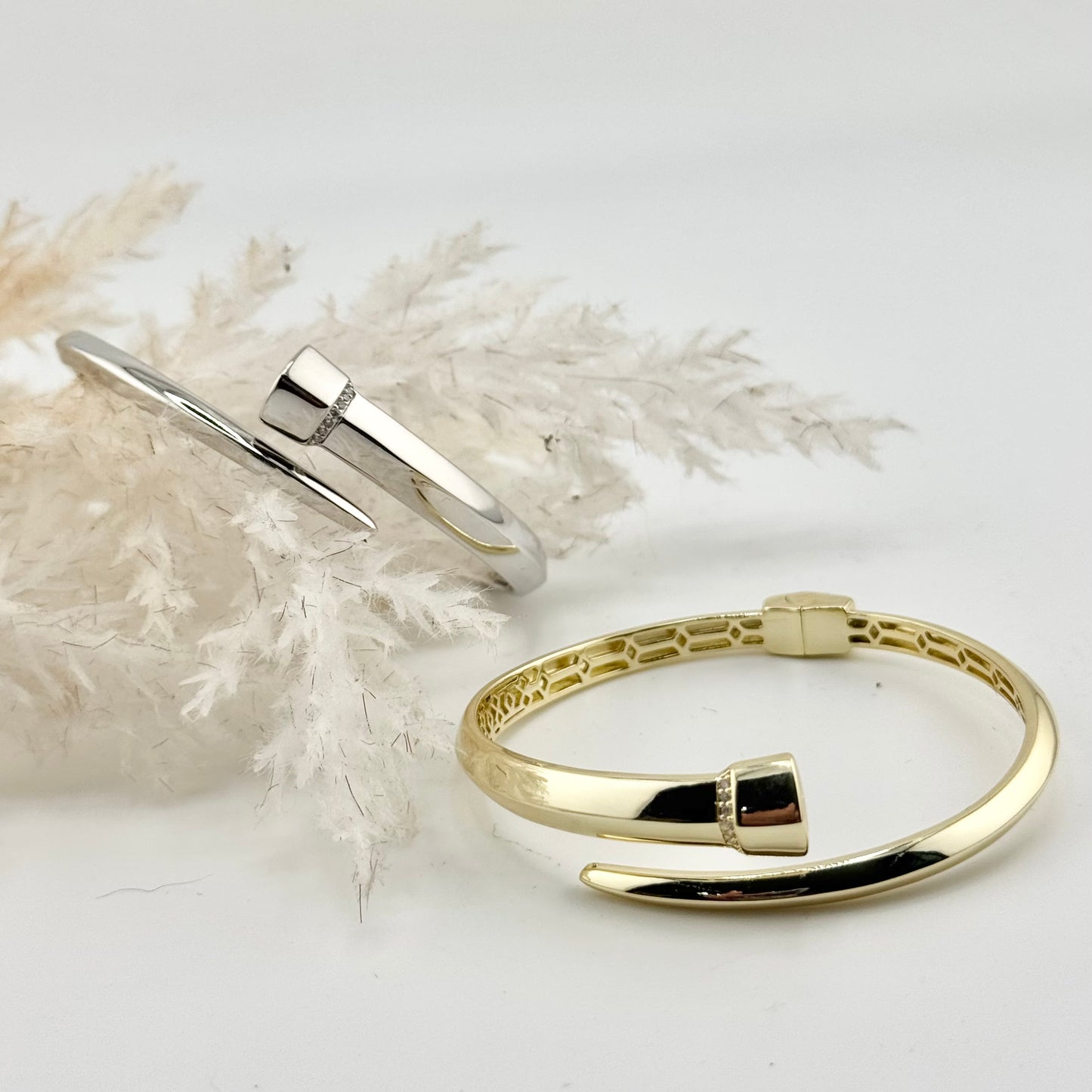 Amanda clove bracelets