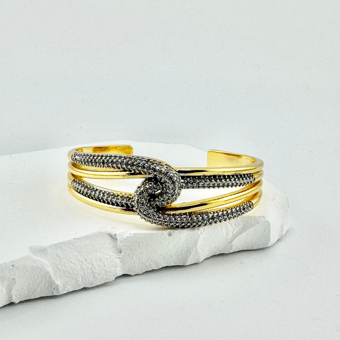 Lila bracelet