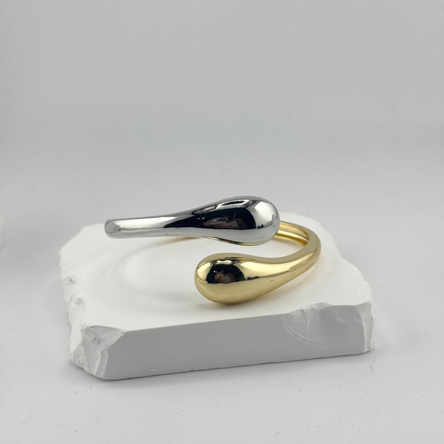 Claudia bracelet
