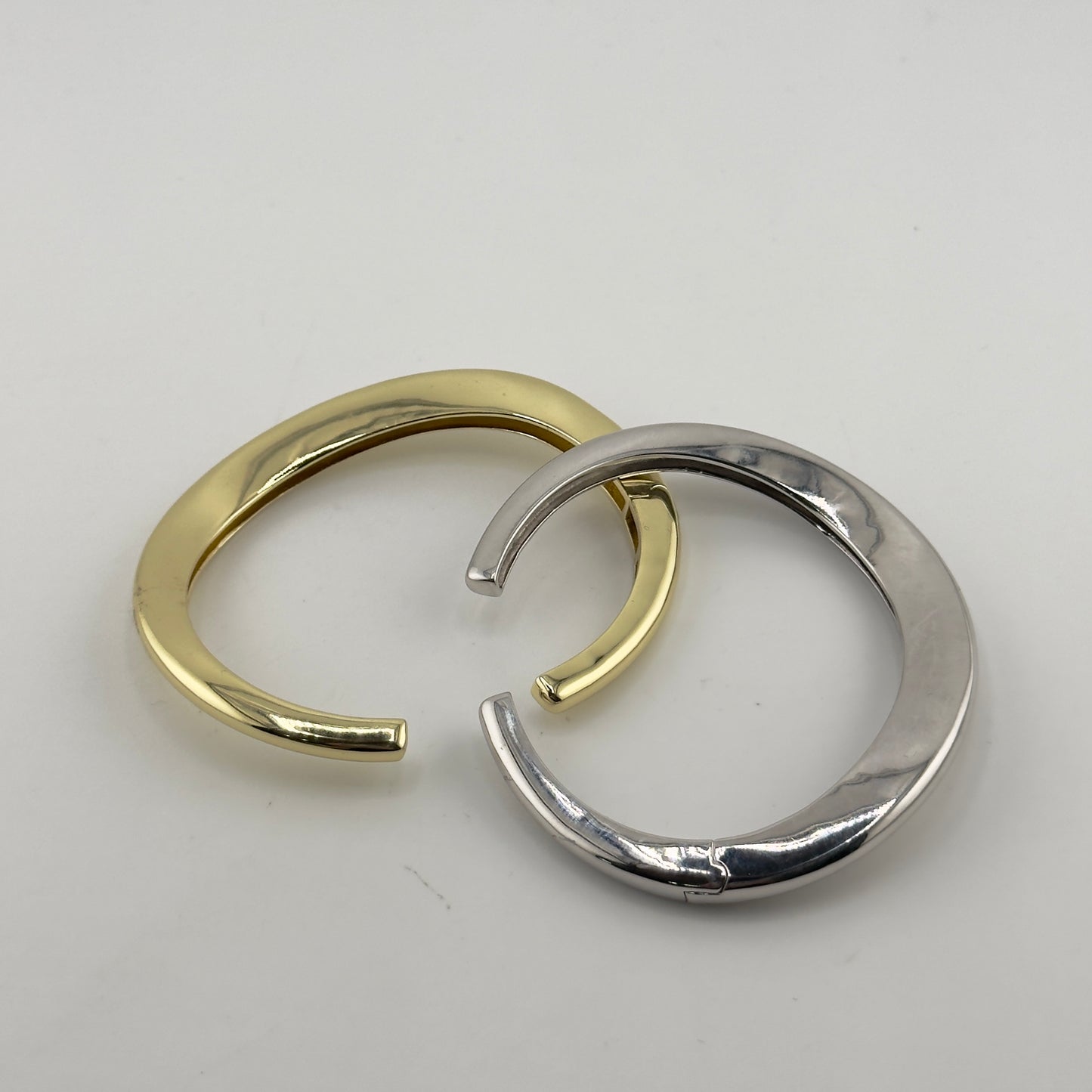 Camelia  bracelet