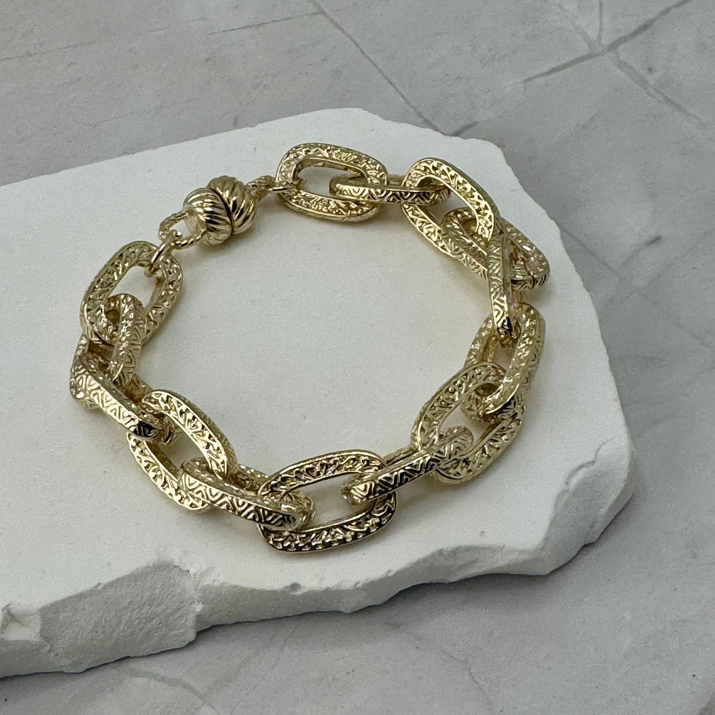 Cora gold bracelet