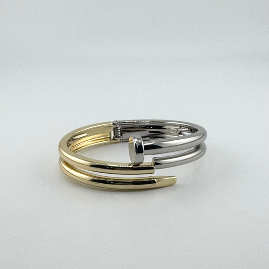 America clove bracelet