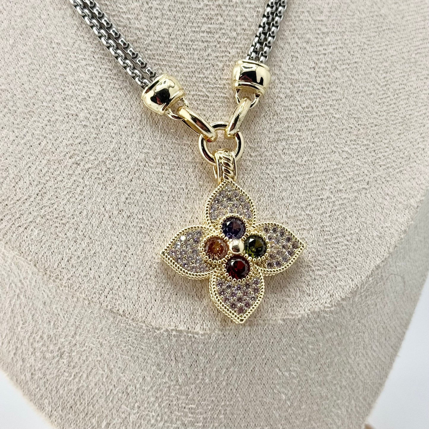 Bella  chain