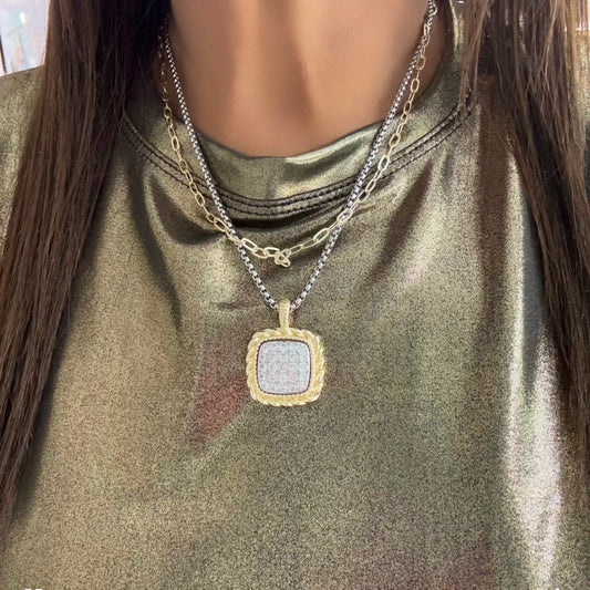 Victoria  chain